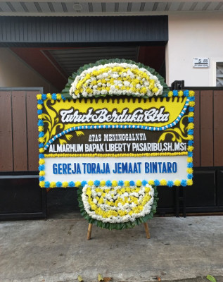 Papan Bunga Duka di Labuh Baru Barat